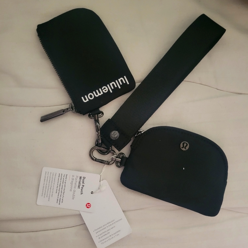 Dual pouch wristlet